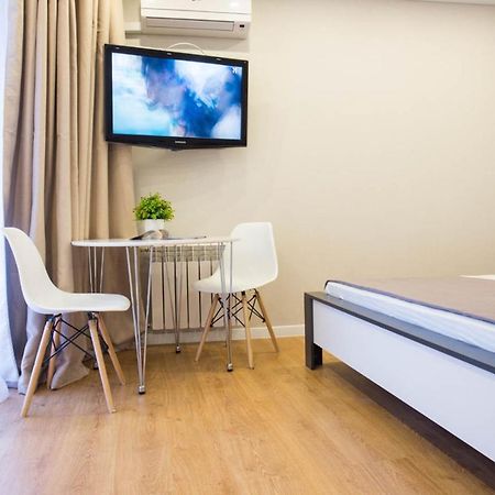 New Studio In The City Center - Mykoly Khvylovoho Str 5-2 Kharkiv Eksteriør bilde